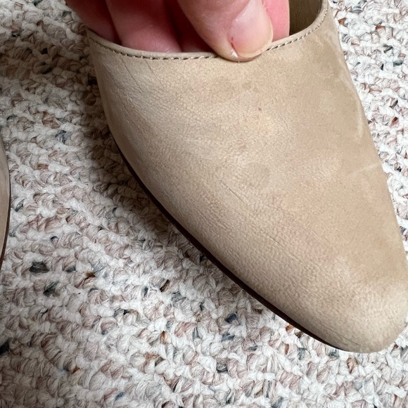 Eileen Fisher Tan Heels with Ankle Strap and Pointed Toe - Picture 4 of 12